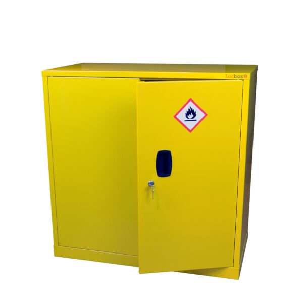 Hazardous Substance Cabinet | 700mm(H) x 900mm(W) x 460mm(D) | HAZ94D
